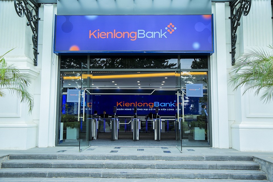 kienlongbank-but-pha-ky-nguyen-so-19220240731173010-1779268788.jpg