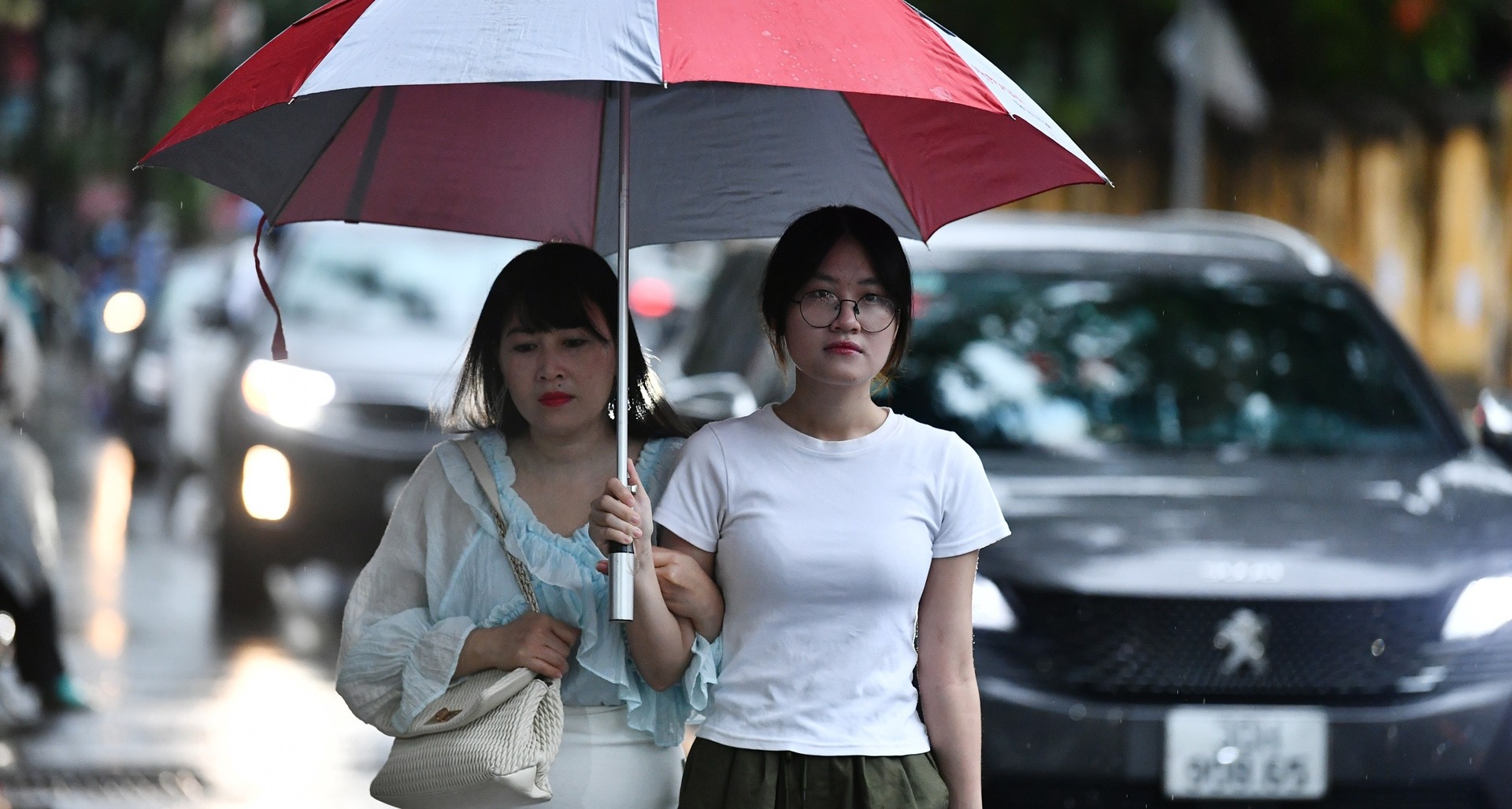 nlntv-du-bao-thoi-tiet-10-ngay-toi-mien-bac-nang-nong-manh-roi-lai-mua-giong-2641-1779356119.jpg