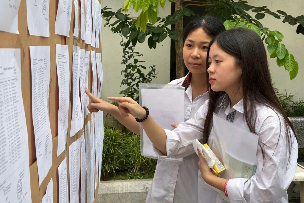 nlntv-thi-lop-10-ha-noi-2025-hoang-hong-cropped-1780028194259jpg-1780039628.webp