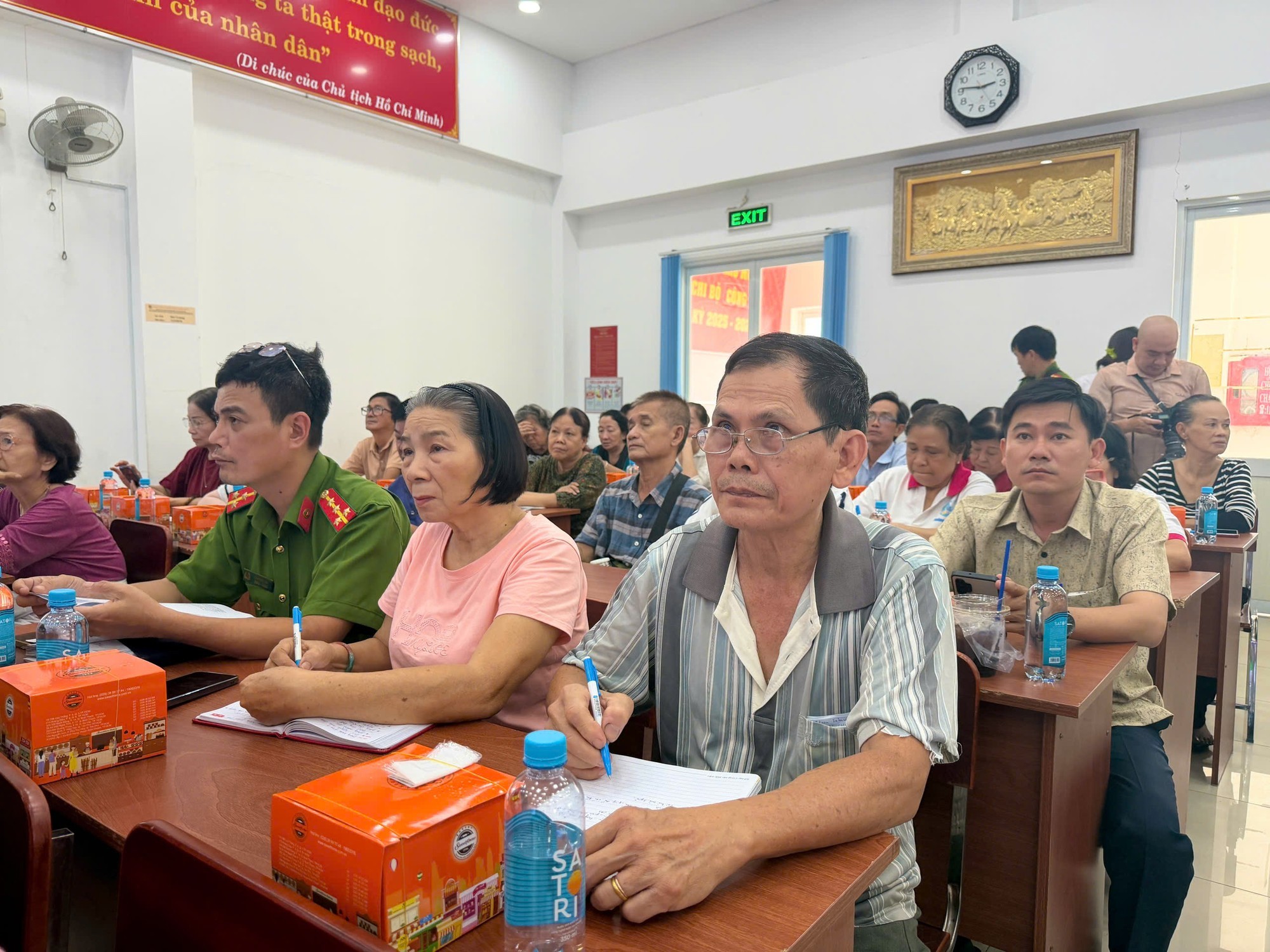 nlntv-hoa-giai-vien-1780564806.jpg
