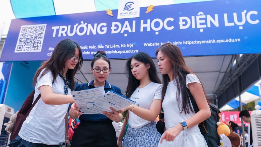 nlntv-sv-truong-dien-luc-1785139119.jpg