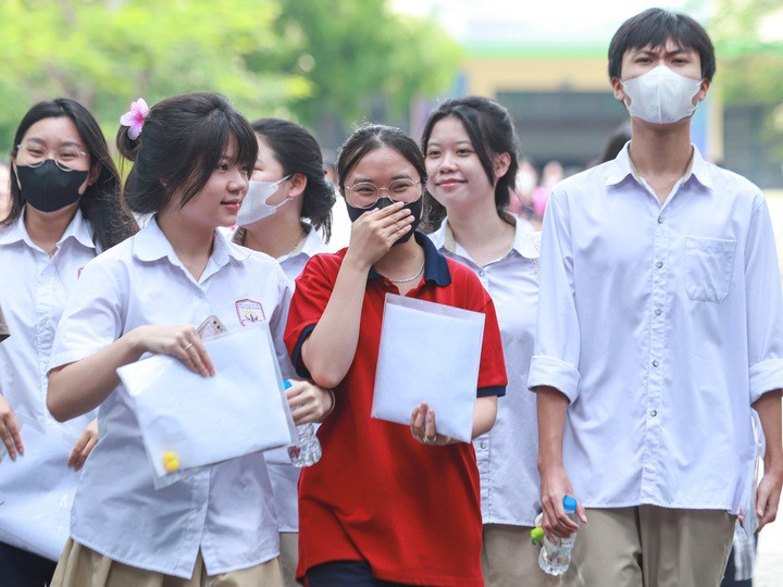 nlntv-si-tu-mung-ro-de-thi-mon-van-2024-5-12084600-06591439-1785729751.jpg
