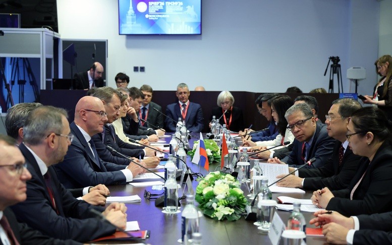 dmitry-chernyshenko-3-178070802304736834919-1780729639.jpg