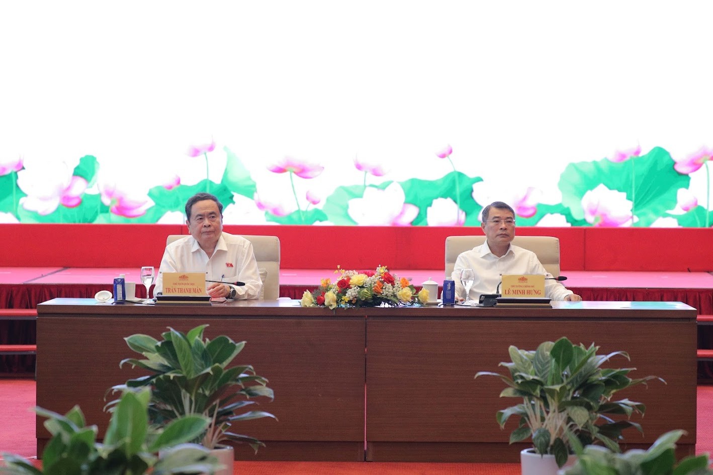 chu-tich-quoc-hoi-va-thu-tuong-chinh-phu-du-1781445637.jpg