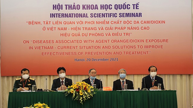 hoi-thao-quoc-tehoi-nan-nhan-chat-doc-da-camvn-1640061589.jpg