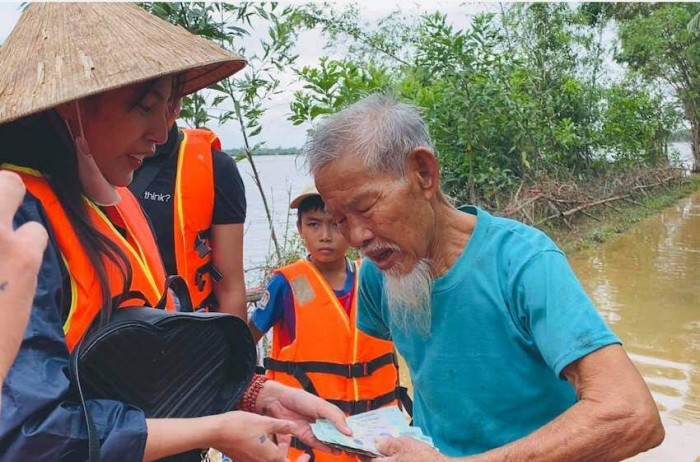 nlntv-buoc-dau-len-tieng-vu-ca-sy-thuy-tien-tu-thien-1640748283.jpeg