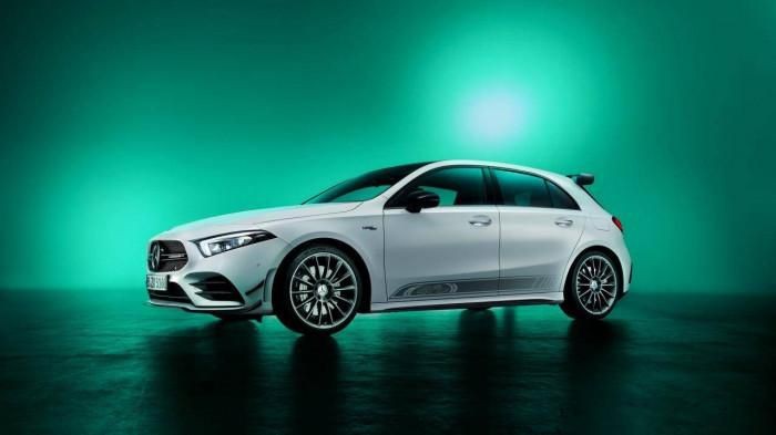 mercedes-amg-a35-va-cla-35-phien-ban-ky-niem-55-nam-ra-mat3-1650682529.jpg