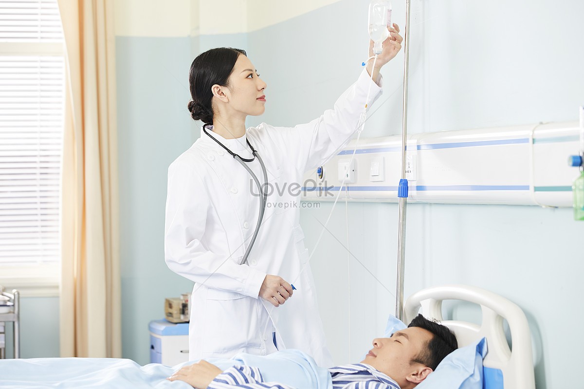 nlntvlovepik-doctor-taking-care-of-patient-infusion-picture-501386854-1672036665.jpg