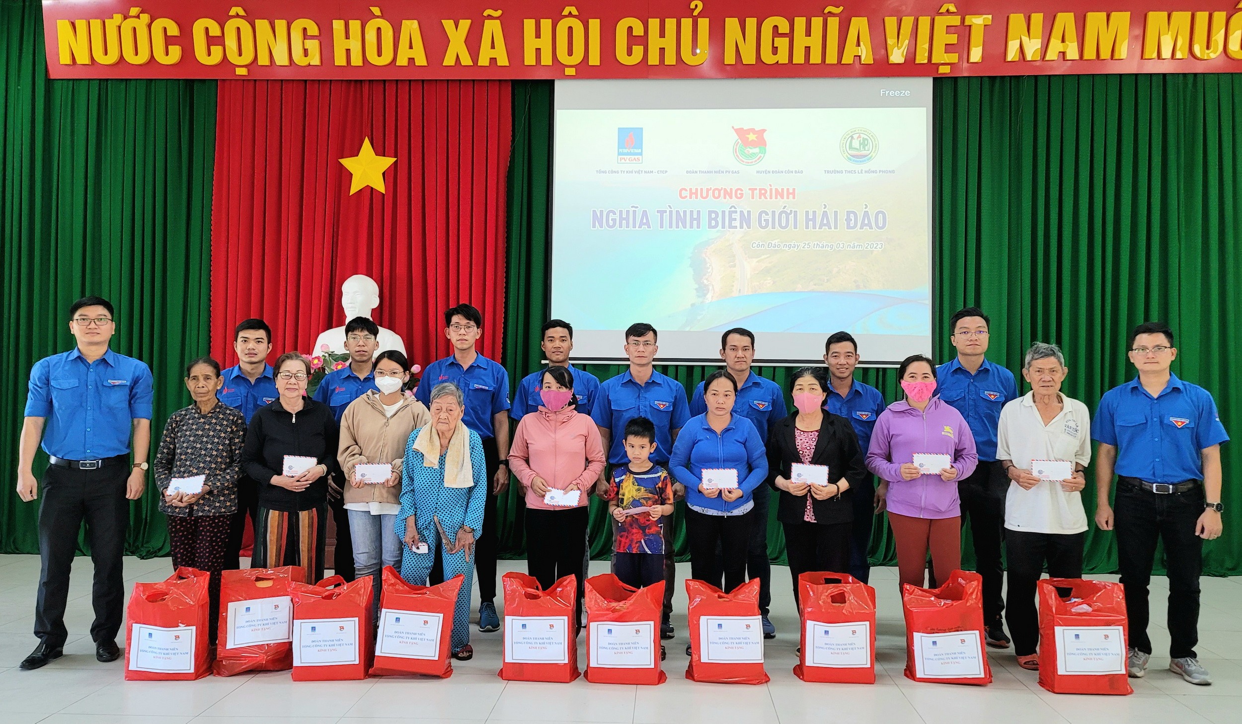 nlntv-3-ho-tro-gia-dinh-kho-khan-1-1680514891.jpg