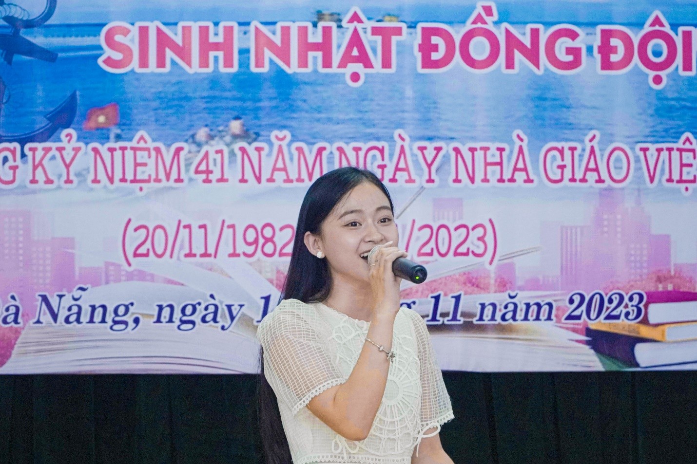 vnghe-1700197238.jpg