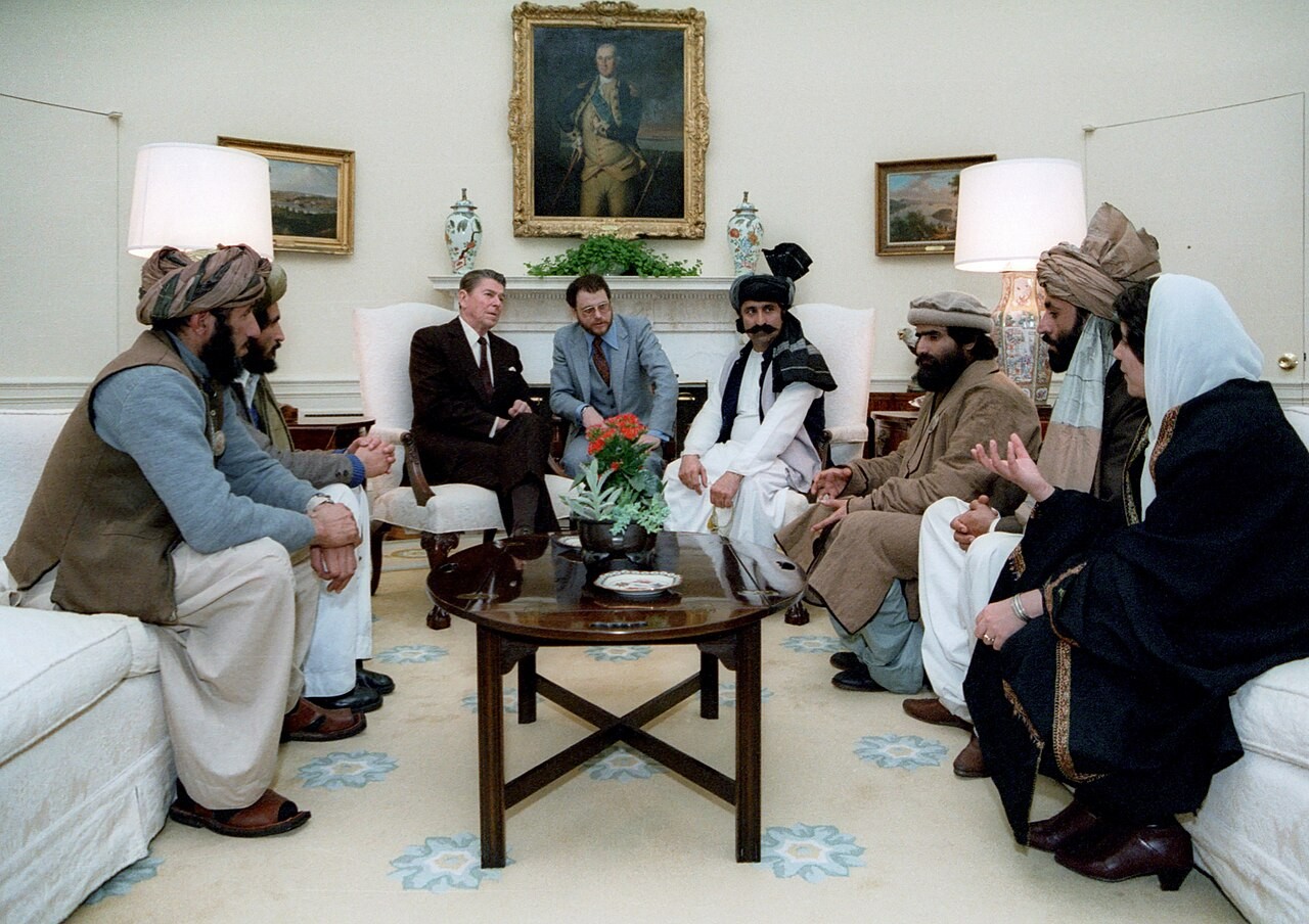 reagan-sitting-with-people-from-the-afghanistan-pakistan-region-in-february-1983-1702997821.jpg