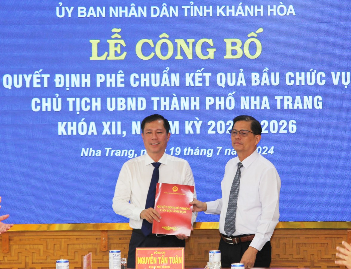 bo-nhiem-nhan-su-tai-khanh-hoa-long-an-1721354983.jpeg