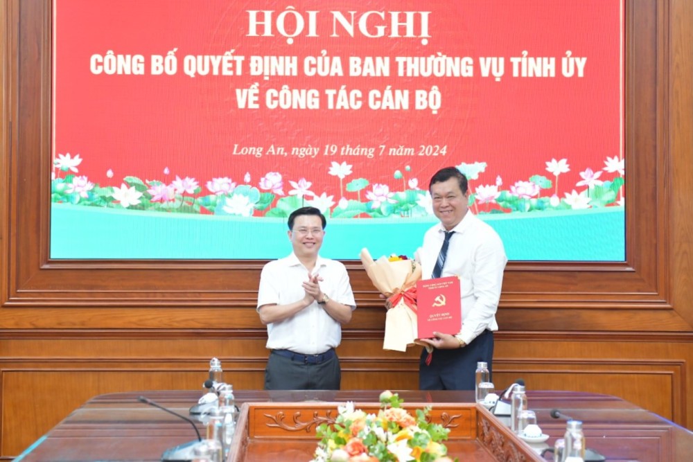 bo-nhiem-nhan-su-tai-khanh-hoa-long-an01-1721354983.jpeg