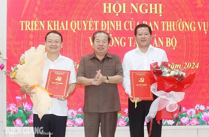 kien-giang-va-quang-ngai-bo-nhiem-can-bo-lanh-dao-moi03-1722930782.jpg