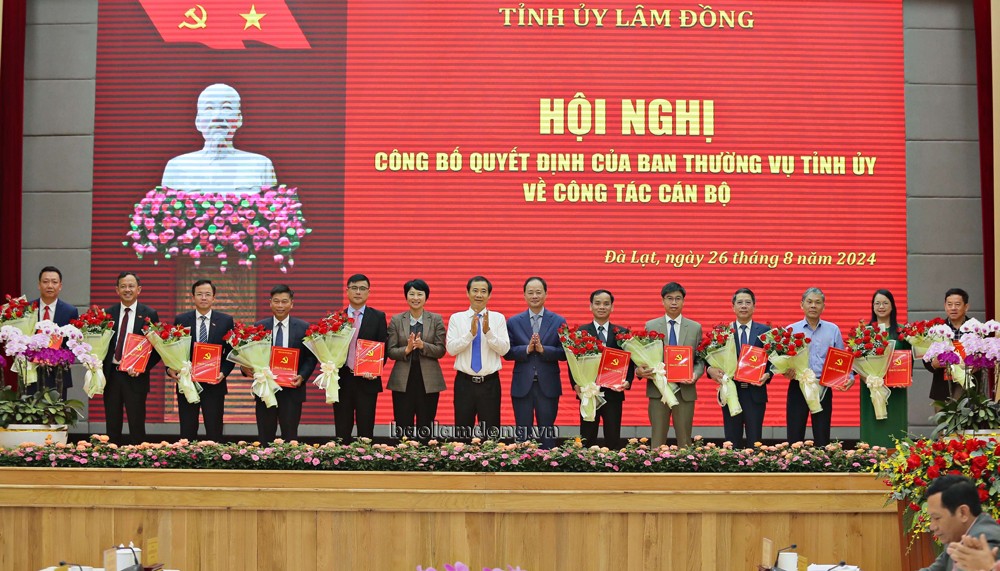 khanh-hoa-lam-dong-bo-nhiem-nhan-su-moi-1724656433.jpeg