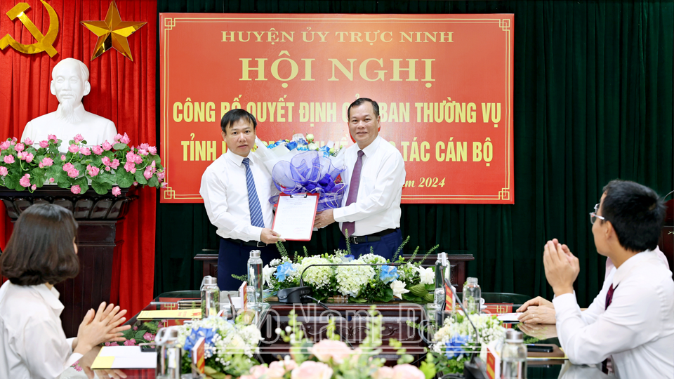 bo-nhiem-can-bo-moi-tai-nam-dinh-hai-duong01-1728440216.png