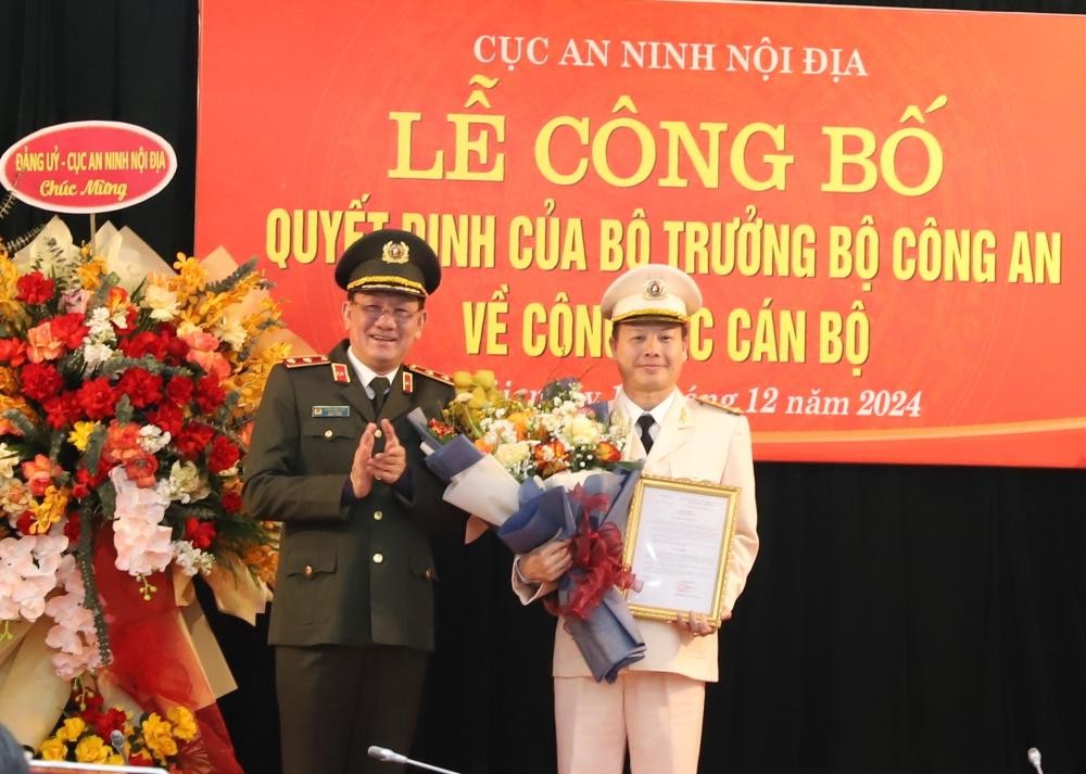 dai-ta-nguyen-huu-thien-giu-chuc-pho-cuc-truong-cuc-an-ninh-noi-dia-bo-cong-an-1734401348.jpeg