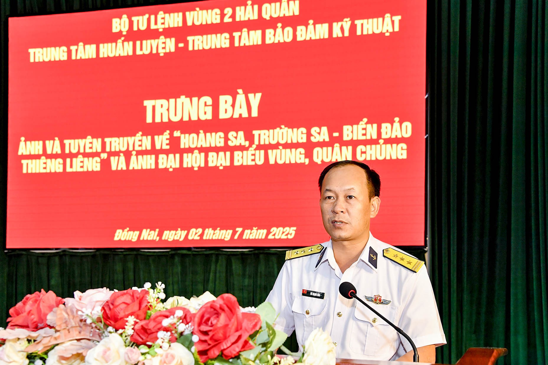 2-thuong-ta-vu-manh-hoa-phat-bieu-khai-mac-trung-bay-1751513014.jpg