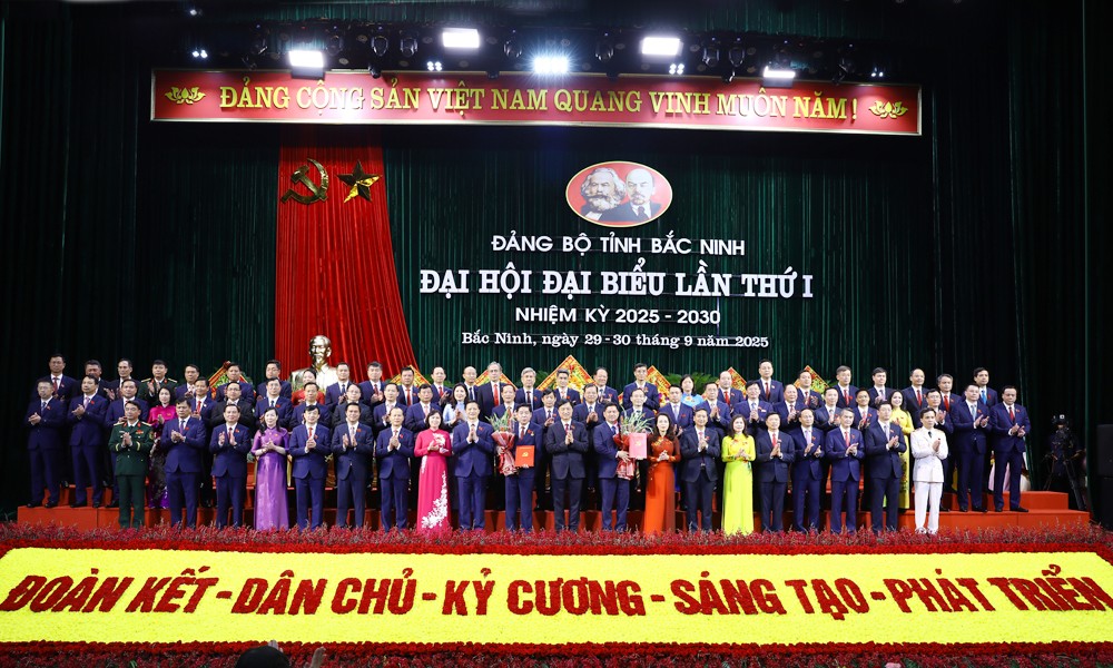 ong-nguyen-hong-thai-giu-chuc-bi-thu-tinh-uy-bac-ninh-1759208055.jpg