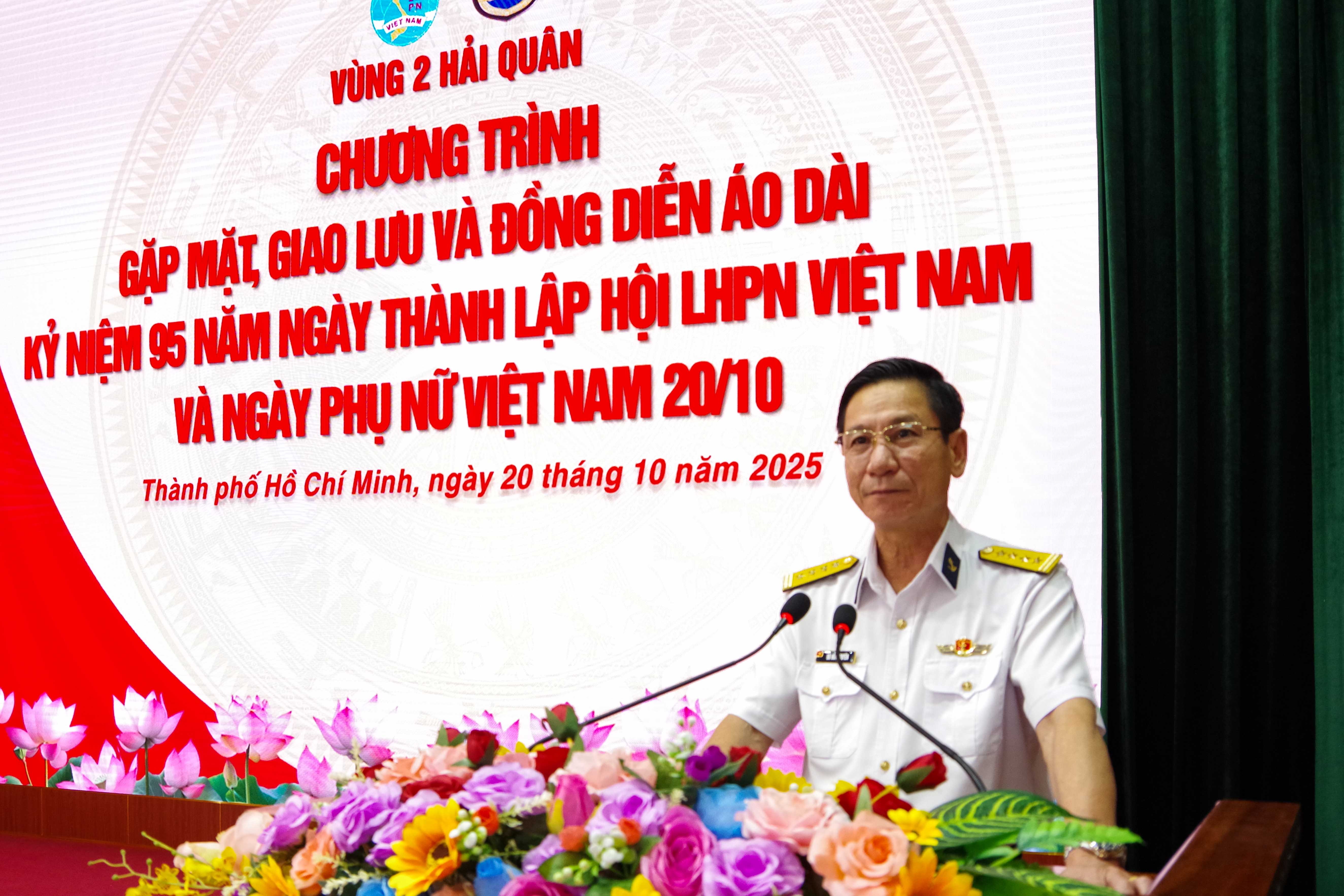 2-dai-ta-do-hong-duyen-pho-chinh-uy-vung-2-phat-bieu-tai-buoi-gap-mat-1760958229.jpg