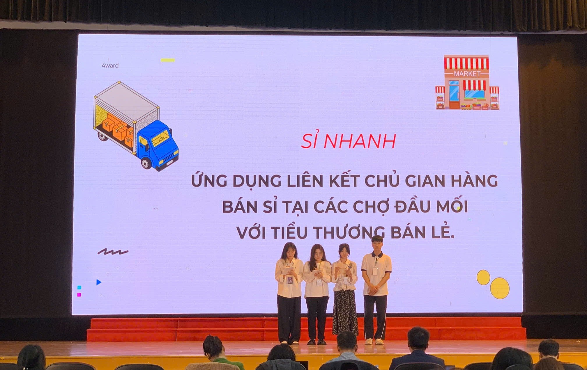 cac-ban-tim-hieu-va-phat-huy-kien-thuc-ky-nang-trong-linh-vuc-logistics-1761394838.jpg