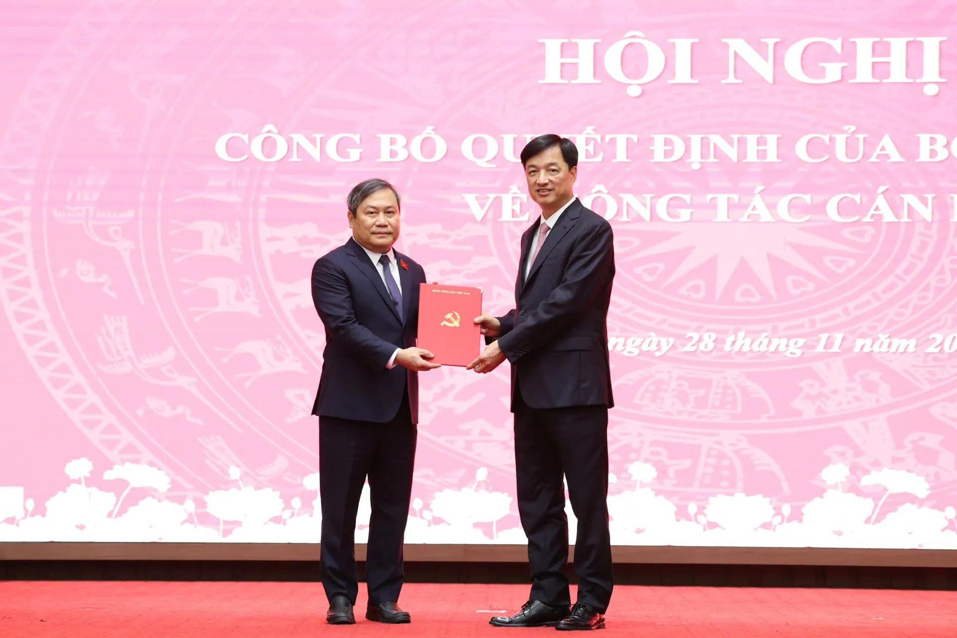 ong-vu-dai-thang-giu-chuc-pho-bi-thu-thanh-uy-ha-noi-1764312967.jpg