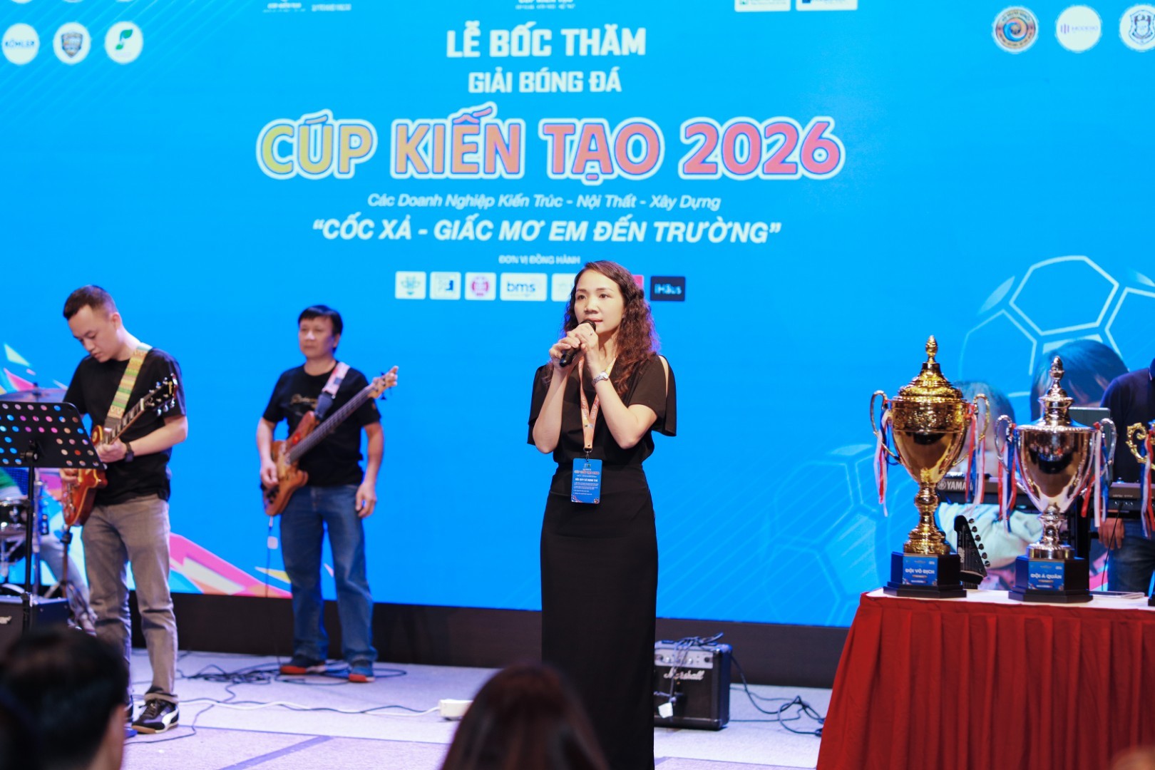 viet-tiep-giac-mo-em-den-truong-cung-cup-kien-tao-2026-03-large-1776610659.jpg