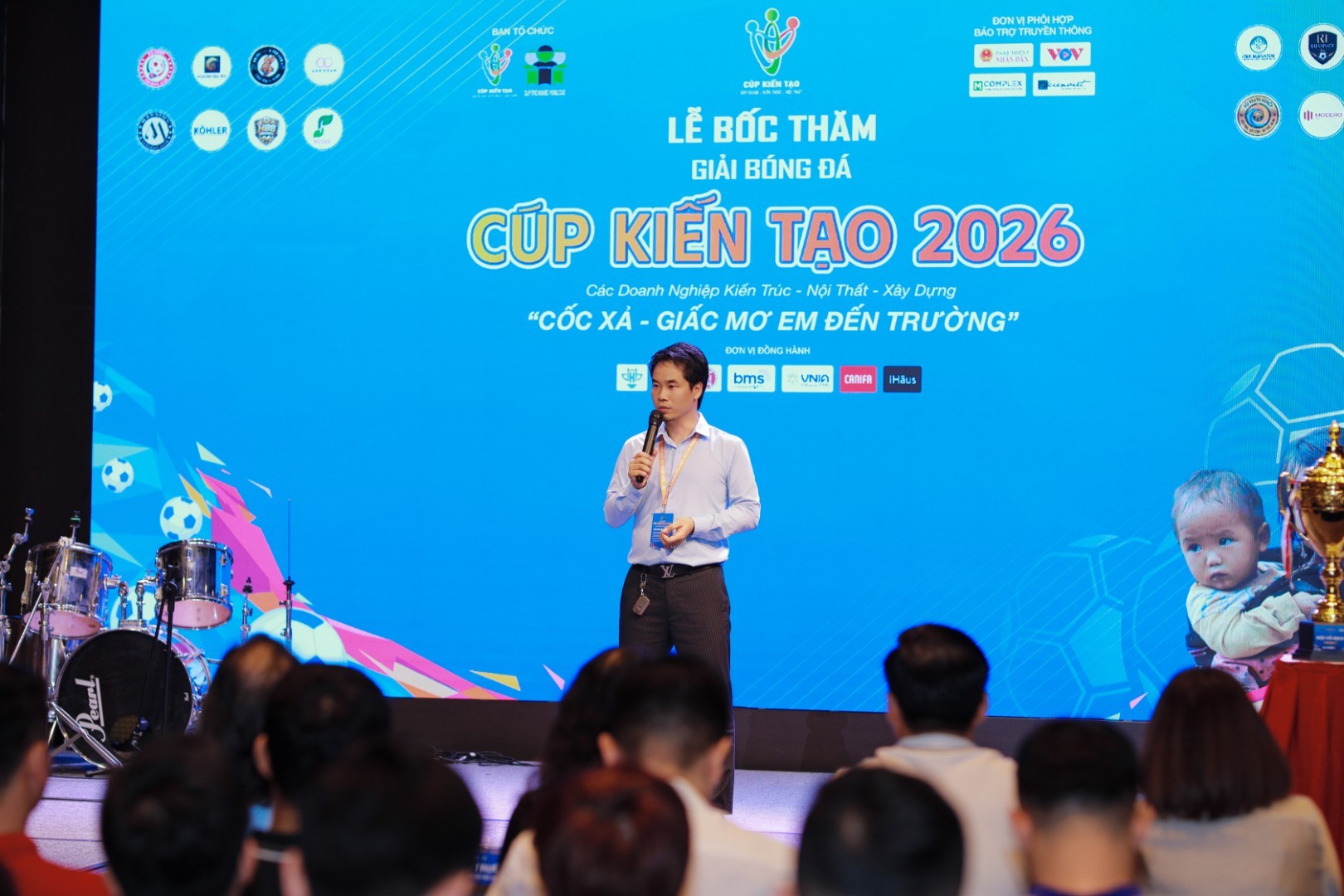 viet-tiep-giac-mo-em-den-truong-cung-cup-kien-tao-2026-05-large-1776610659.jpg