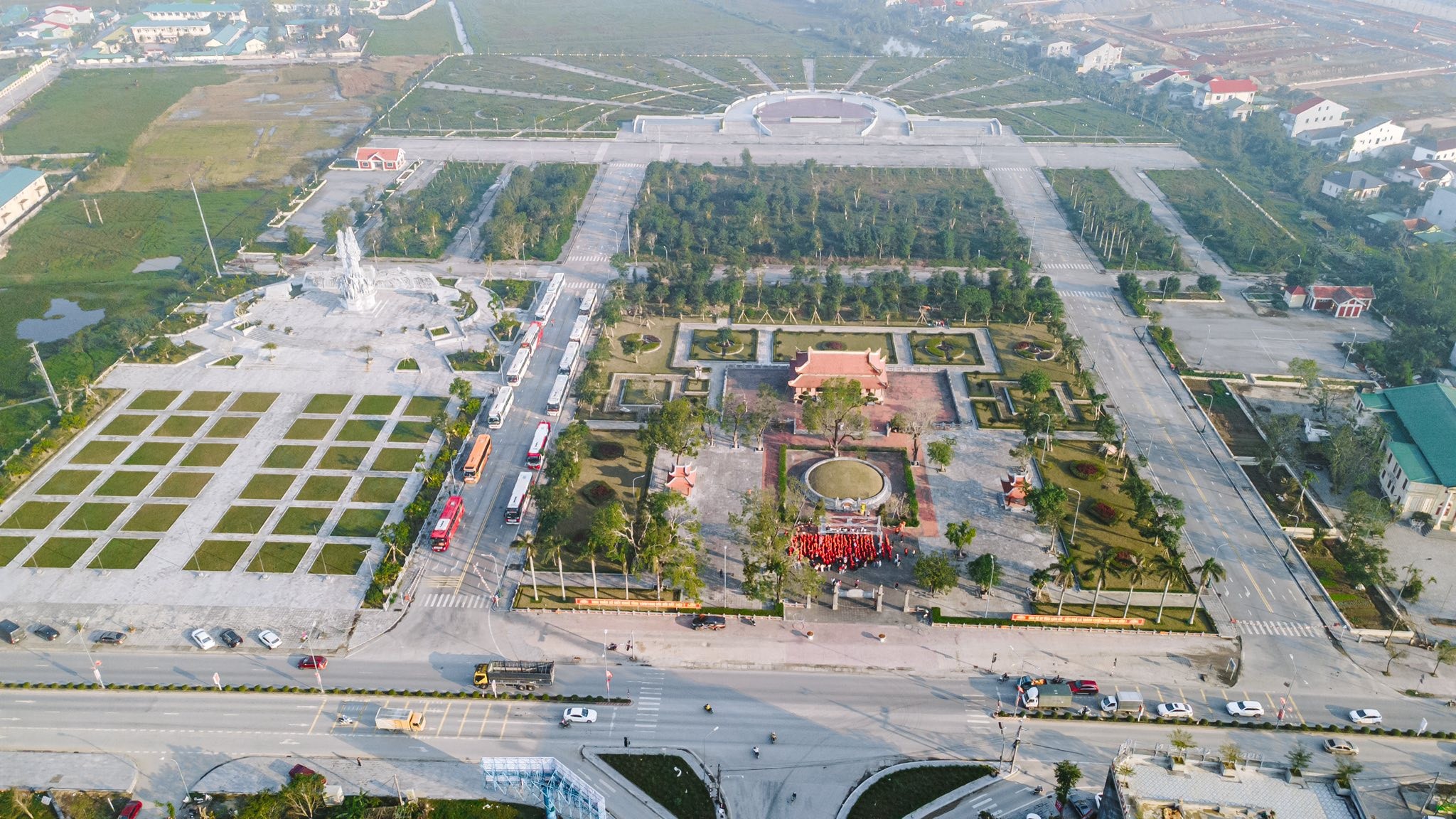 Điểm đầu con đường 12/9 là di tích Quốc gia đặc biệt Xô Viết Nghệ Tĩnh