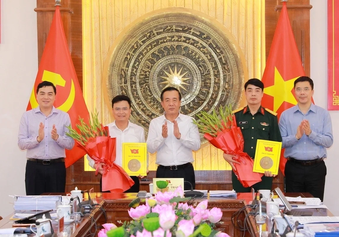 thanh-hoa-bac-ninh-trien-khai-quyet-dinh-cua-ban-bi-thu-ve-cong-tac-can-bo-01-1778807319.webp
