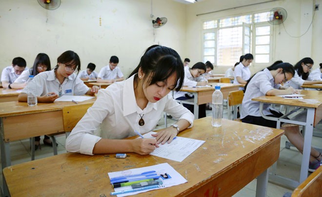 nlntv-tuyen-sinh-lop-10-ha-noi0103114217-1678718593915308856858-1781403173.jpg