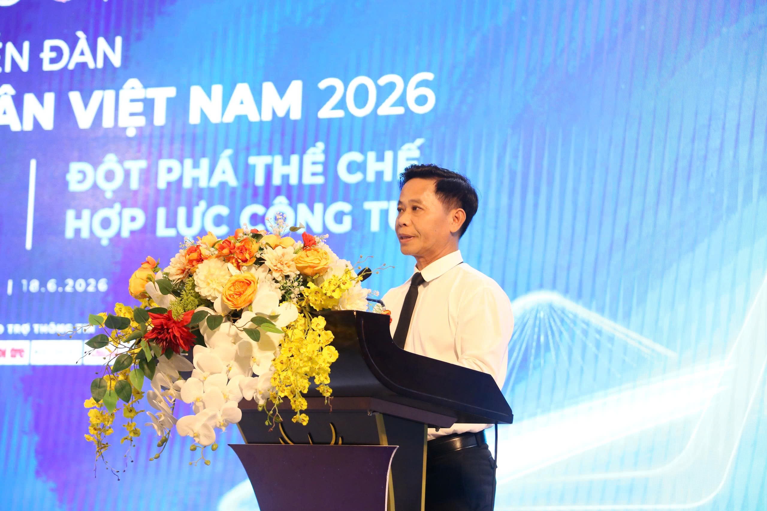 ong-dam-van-1781769990.jpg