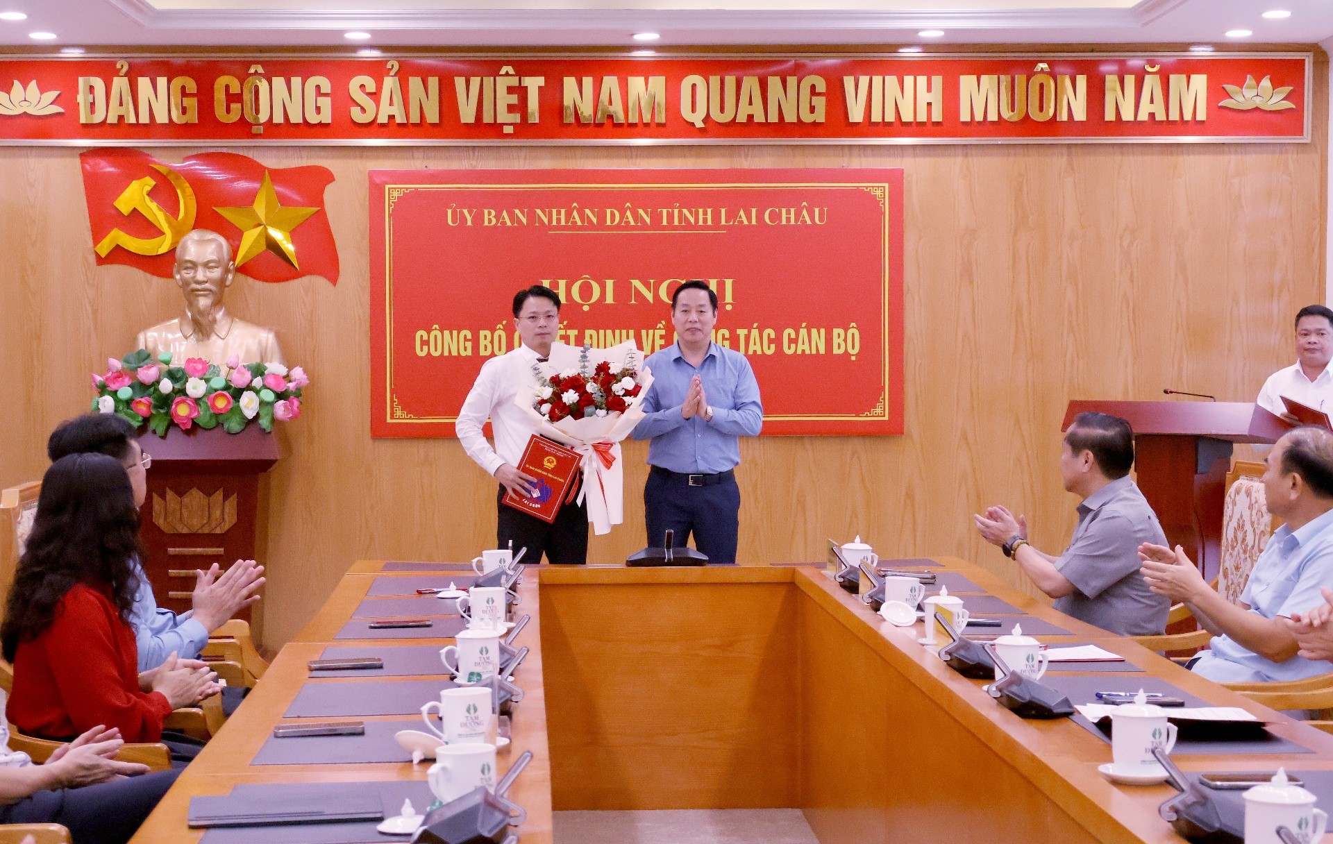 kien-toan-nhan-su-chu-chot-bo-nhiem-lanh-dao-moi-tai-lai-chau-cao-bang-01-1782960875.jpg