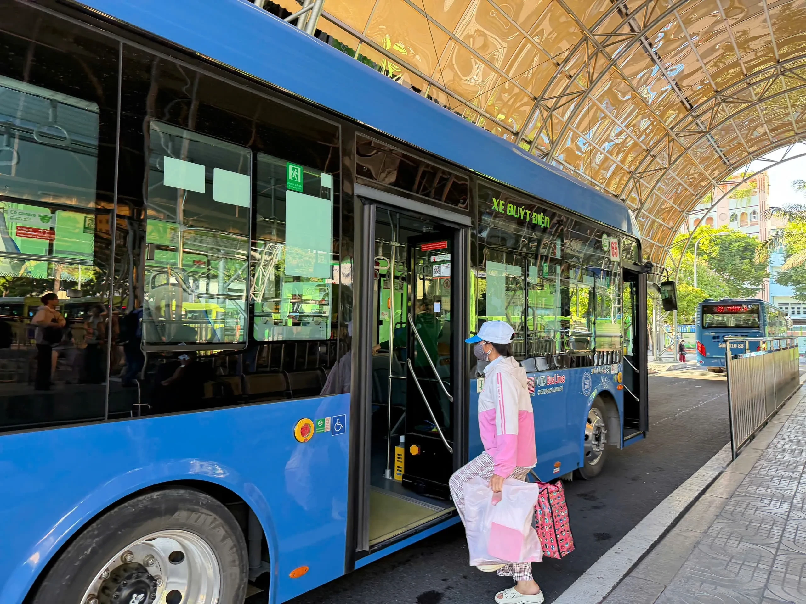 xebus-1782987166.webp
