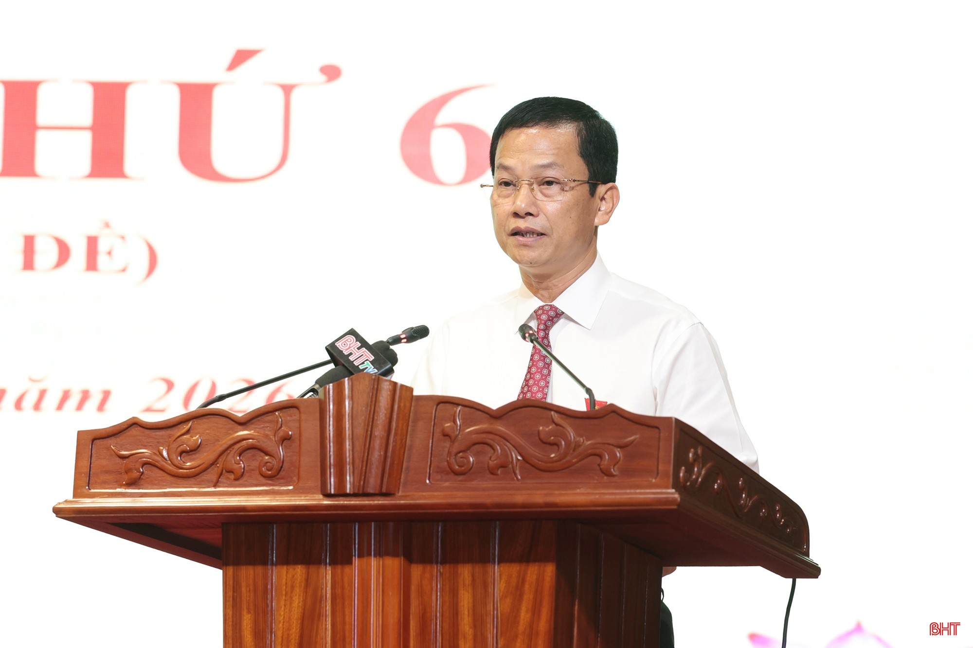 ong-nguyen-trong-hieu-duoc-bau-lam-pho-chu-tich-ubnd-tinh-ha-tinh-01-1783041401.jpg