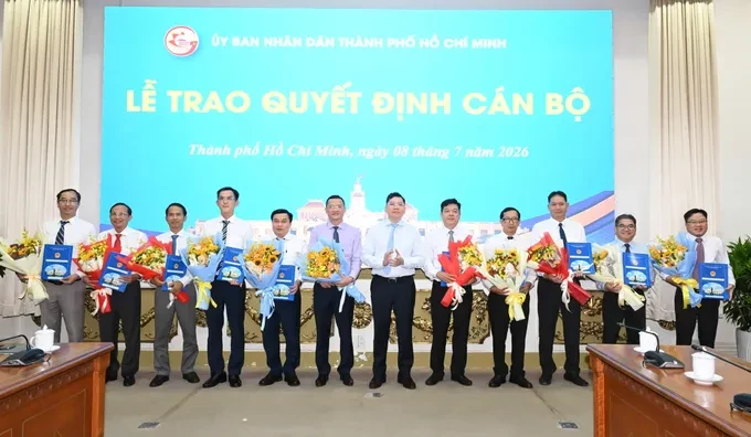 loat-nhan-su-lanh-dao-moi-duoc-dieu-dong-bo-nhiem-tai-tphcm-1783563900.webp