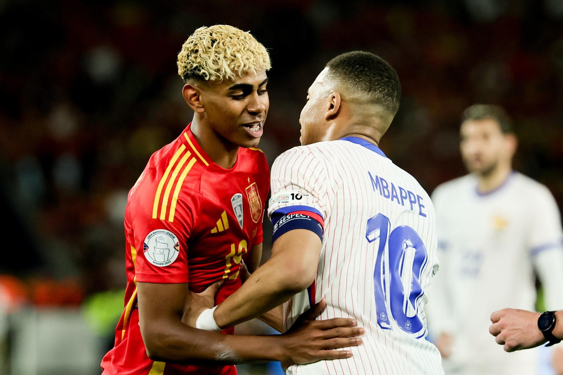 anh-chinh-mbappe-vs-yamal-1756997132528759076053-1783899417.webp