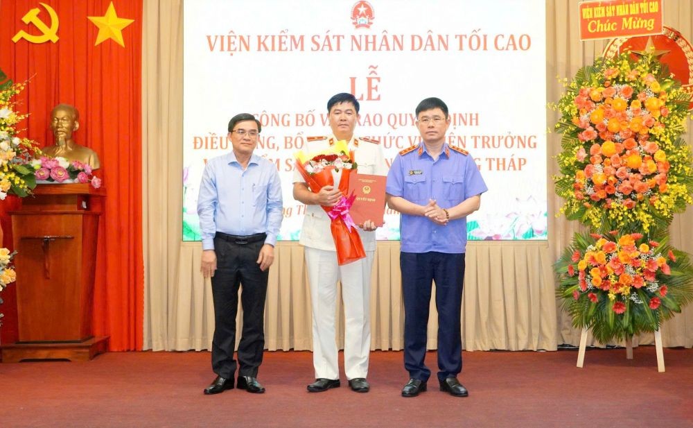 bo-nhiem-tan-vien-truong-vien-ksnd-cac-tinh-an-giang-dong-thap-02-1784624041.jpg