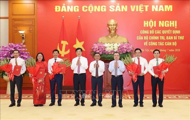 chu-tich-tp-hue-lam-pho-bi-thu-thuong-truc-thanh-uy-da-nang-01-1784789413.jpg