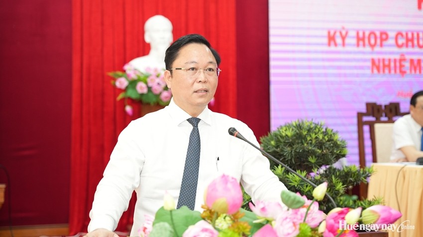 ong-le-tri-thanh-duoc-bau-lam-chu-tich-ubnd-tp-hue-ava-1785126303.jpg