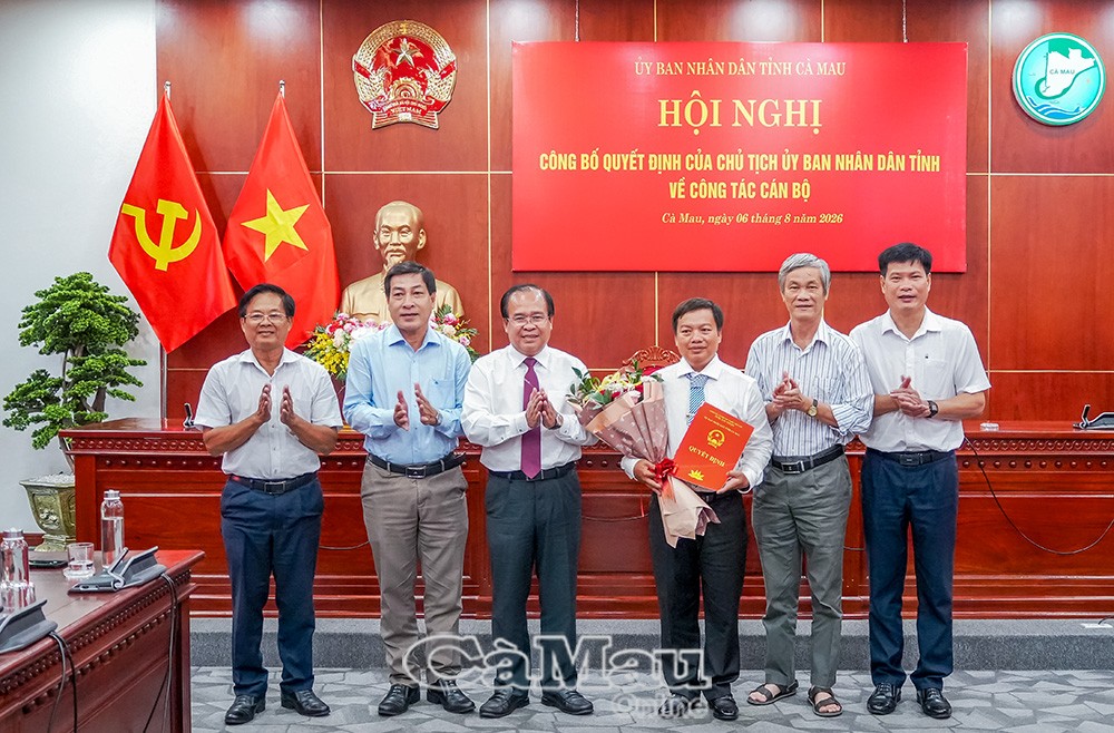 kien-toan-nhan-su-chu-chot-bo-nhiem-lanh-dao-moi-tai-ha-tinh-va-ca-mau-03-1786071567.jpg