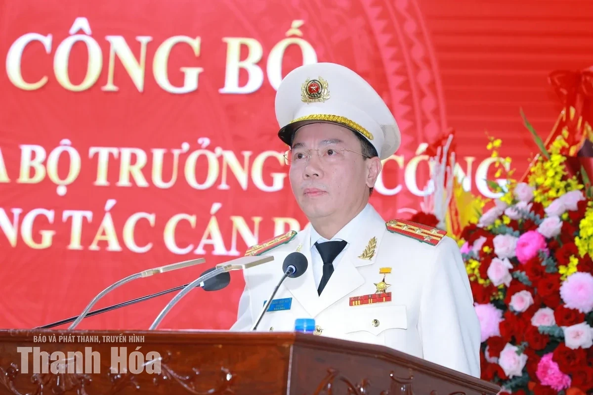 dai-ta-hoang-quoc-viet-giu-chuc-giam-doc-cong-an-tinh-thanh-hoa-02-1786371847.webp