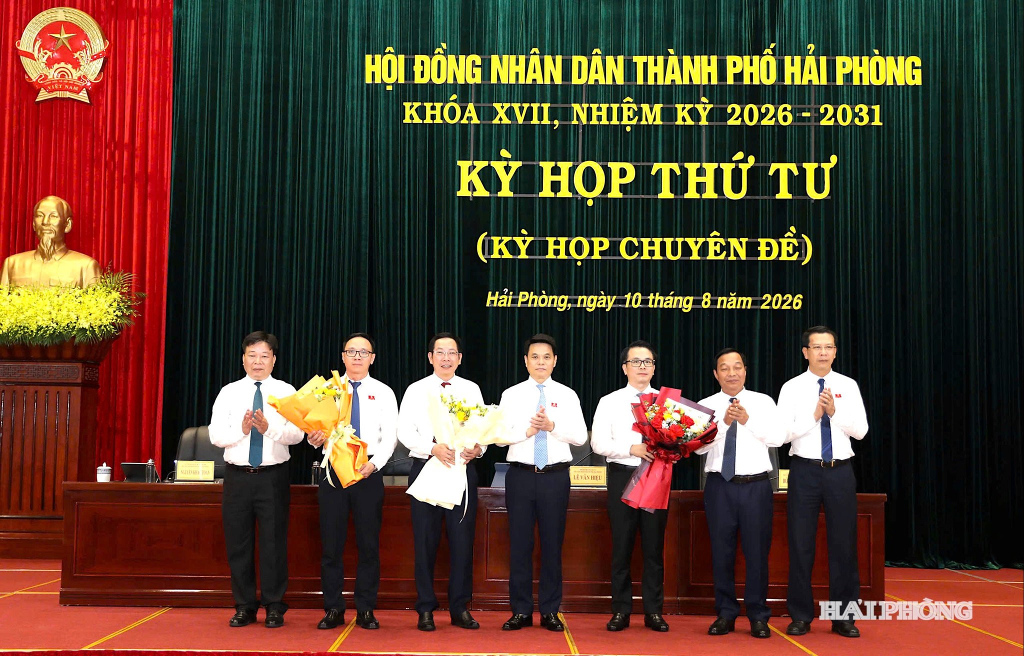 hai-phong-bau-tan-pho-chu-tich-hdnd-va-ubnd-thanh-pho-01-1786351293.jpg