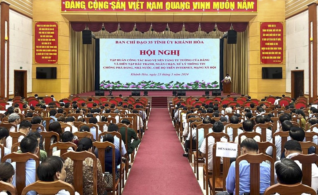 2-bcd35-khanh-hoa-tap-huan-va-dien-tap-1786766880.jpg