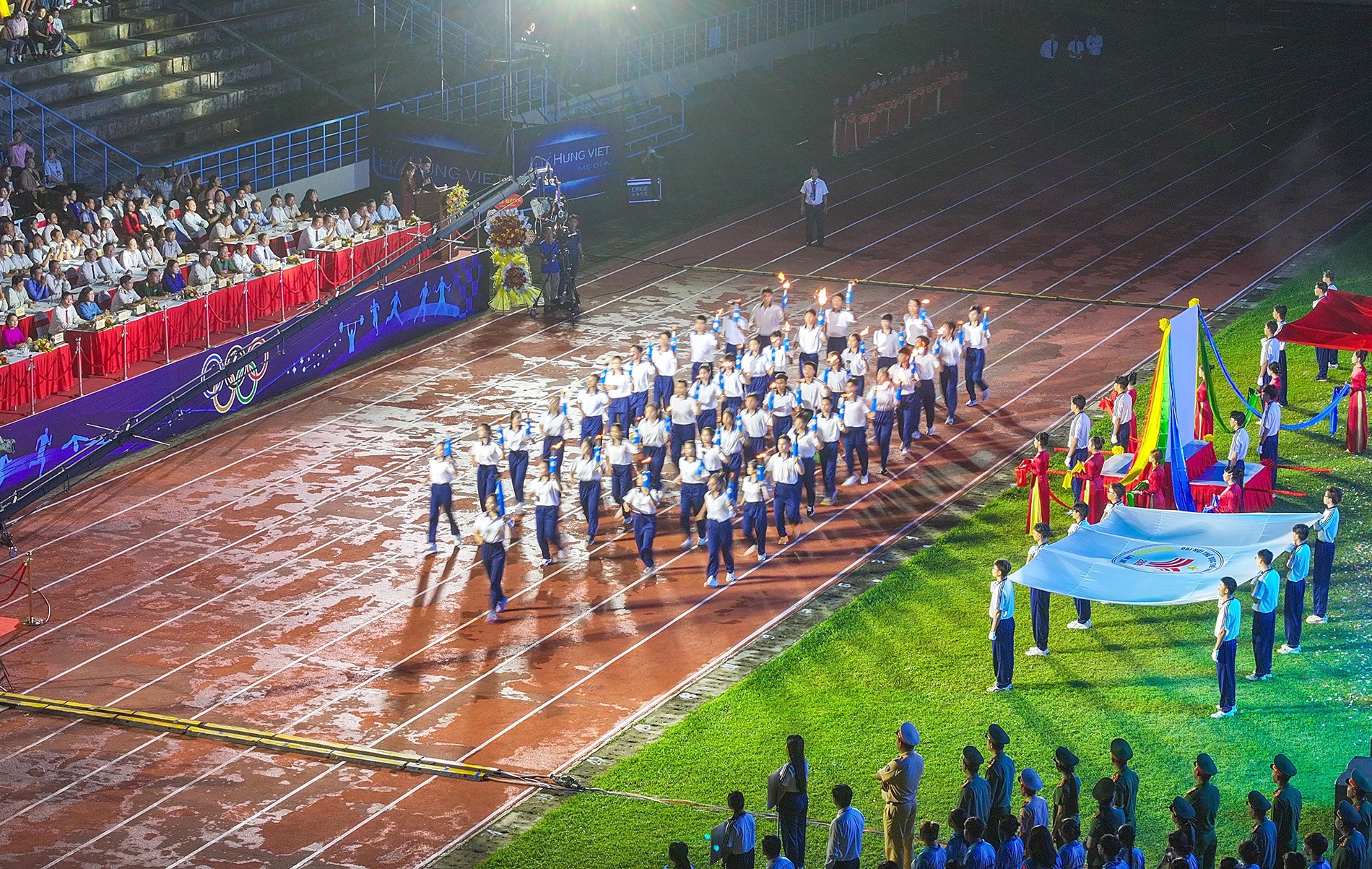 d2-1786850073.jpg