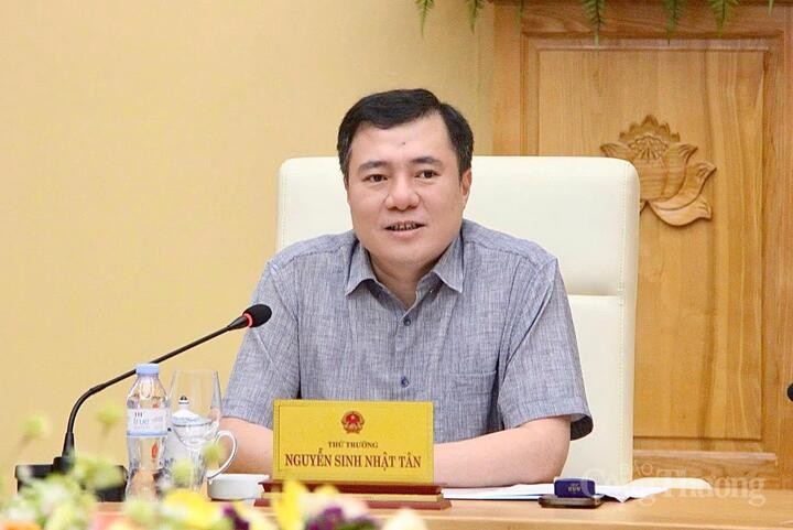 ong-nguyen-sinh-nhat-tan-giu-chuc-pho-bi-thu-thanh-uy-tphcm-1789750025.jpg