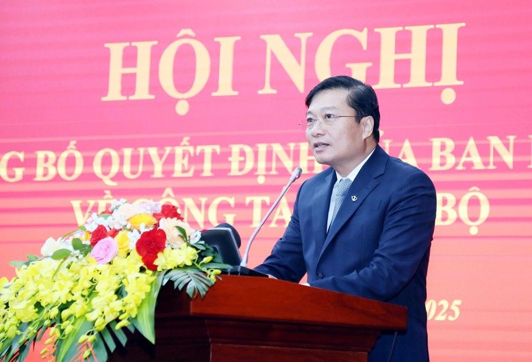 ong-le-hong-vinh-lam-thu-truong-bo-xay-dung-1789981958.jpg