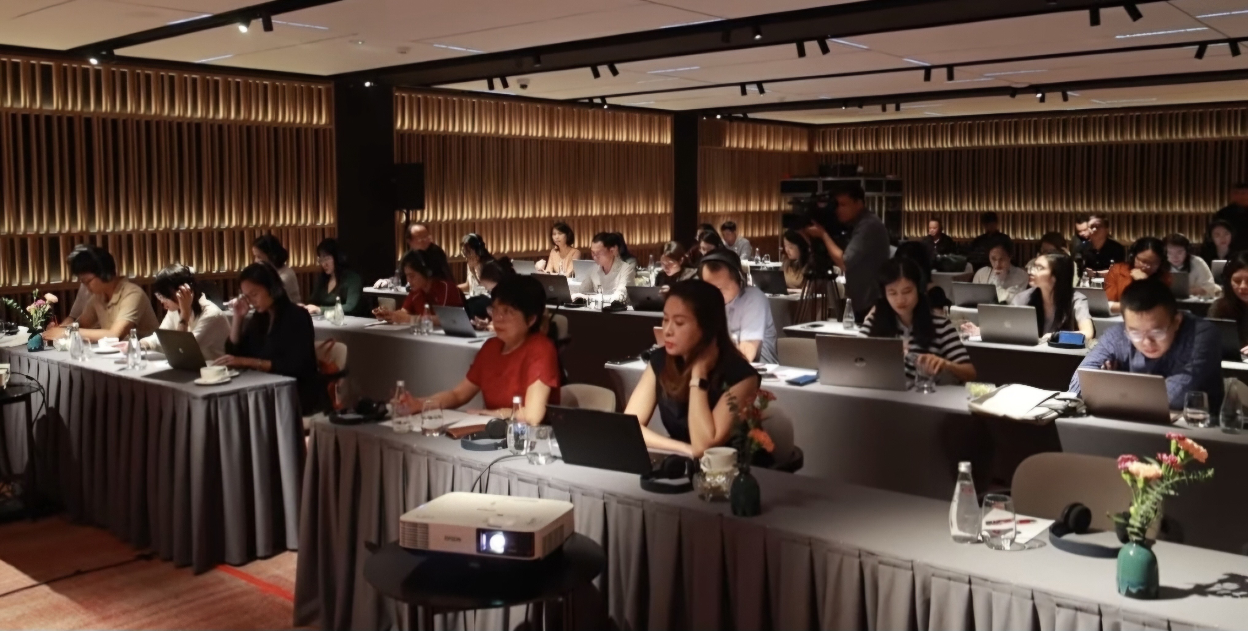 anh-2-quang-canh-buoi-hop-bao-1790258296.jpg