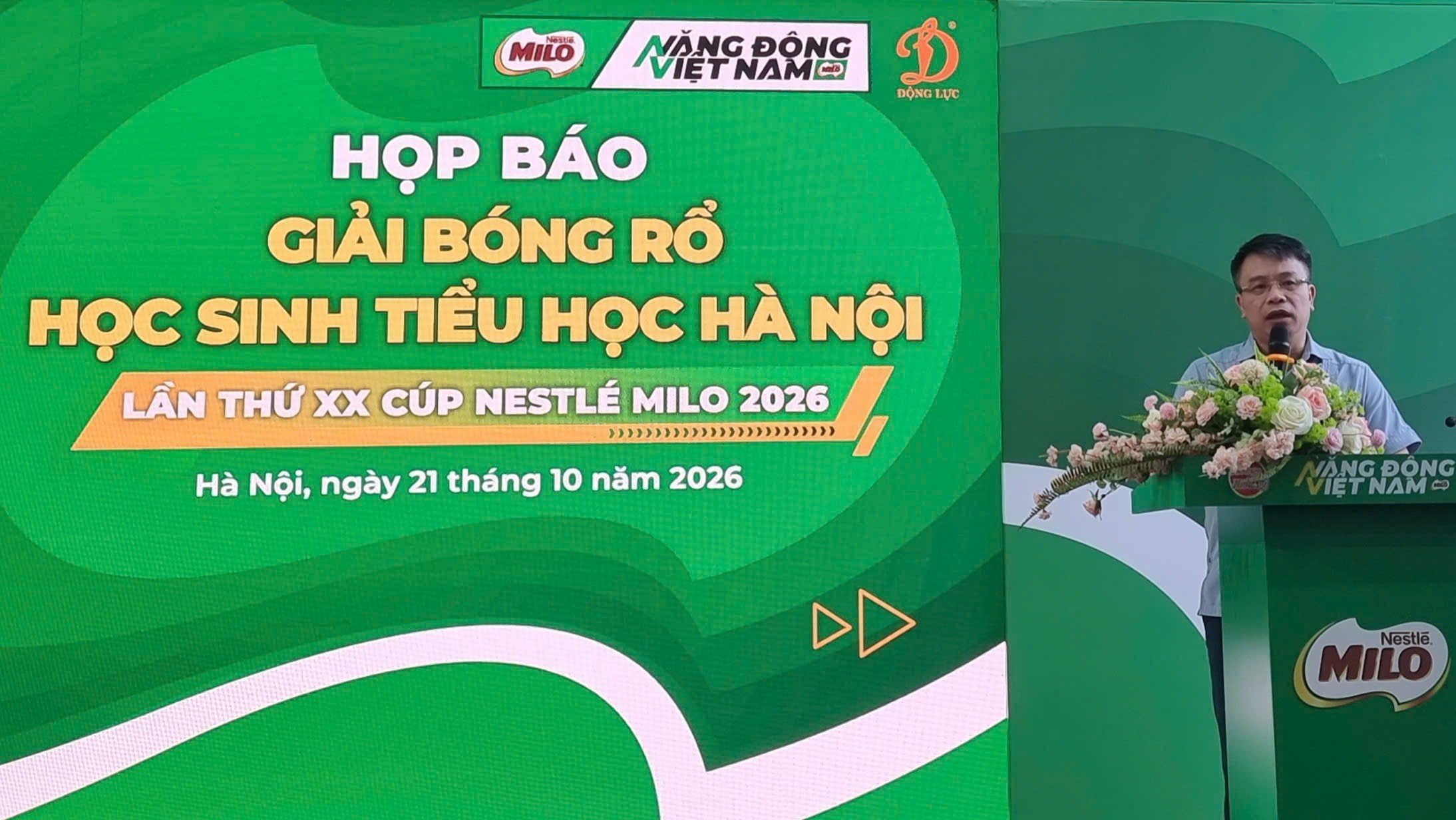 anh-1-ong-nguyen-phan-khue-tong-bien-tap-bao-thieu-nien-tien-phong-va-nhi-dong-truong-ban-to-chuc-giai-1792589173.jpg