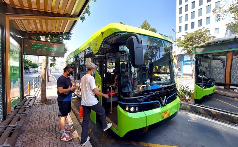 hcm2-1793001082.jpg